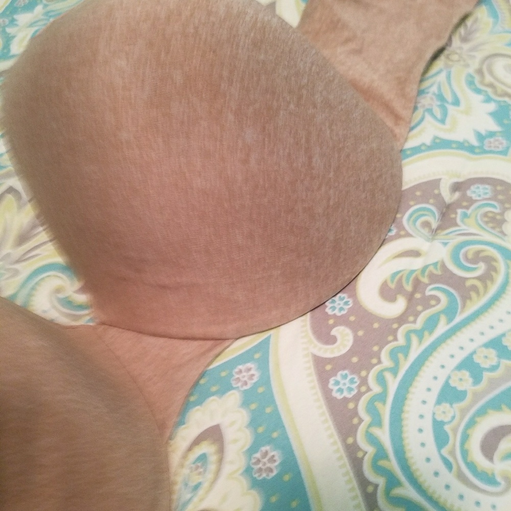 Heather nude smoothing Tshirt bra 42G